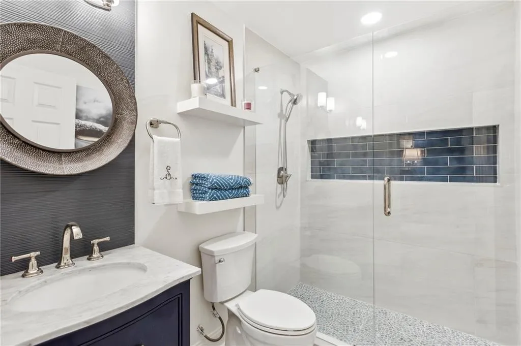 Upstairs bathroom 1
