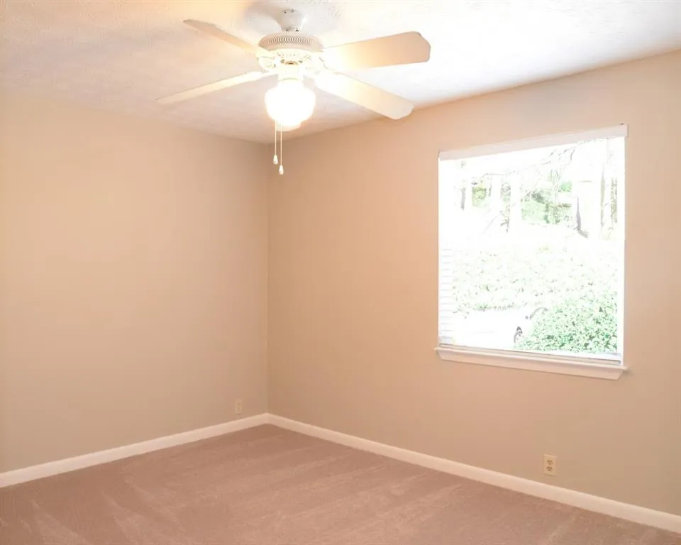 63 Dunwoody Springs Drive Unit D, Atlanta, Georgia 30328, 3 Bedrooms Bedrooms, ,2 BathroomsBathrooms,Residential,Sold,63 Dunwoody Springs Drive Unit D,6574196