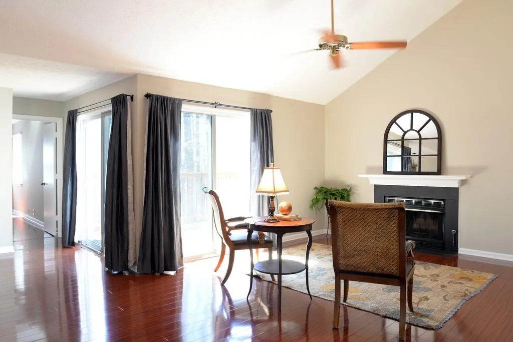 63 Dunwoody Springs Drive Unit D, Atlanta, Georgia 30328, 3 Bedrooms Bedrooms, ,2 BathroomsBathrooms,Residential,Sold,63 Dunwoody Springs Drive Unit D,6574196