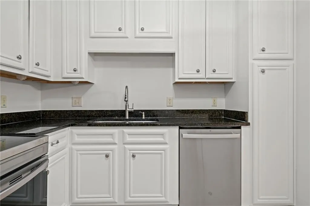 1468 Briarwood Road Ne Unit 108, Atlanta, Georgia 30319, 2 Bedrooms Bedrooms, ,2 BathroomsBathrooms,Residential,For Sale,1468 Briarwood Road Ne Unit 108,7616439