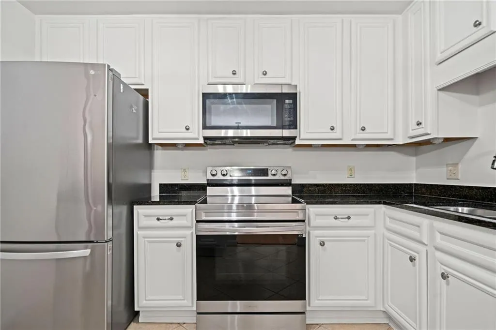 1468 Briarwood Road Ne Unit 108, Atlanta, Georgia 30319, 2 Bedrooms Bedrooms, ,2 BathroomsBathrooms,Residential,For Sale,1468 Briarwood Road Ne Unit 108,7616439