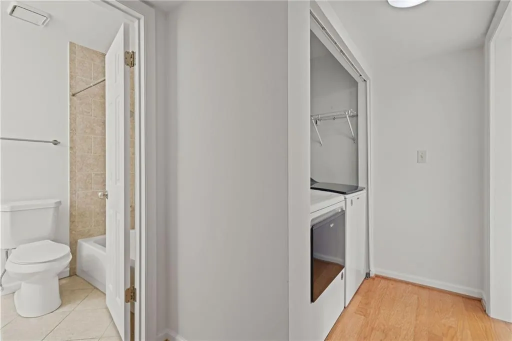 1468 Briarwood Road Ne Unit 108, Atlanta, Georgia 30319, 2 Bedrooms Bedrooms, ,2 BathroomsBathrooms,Residential,For Sale,1468 Briarwood Road Ne Unit 108,7616439