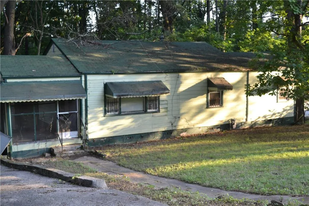2556 Godfrey Drive Nw, Atlanta, Georgia 30318, 3 Bedrooms Bedrooms, ,1 BathroomBathrooms,Residential,Sold,2556 Godfrey Drive Nw,5864440
