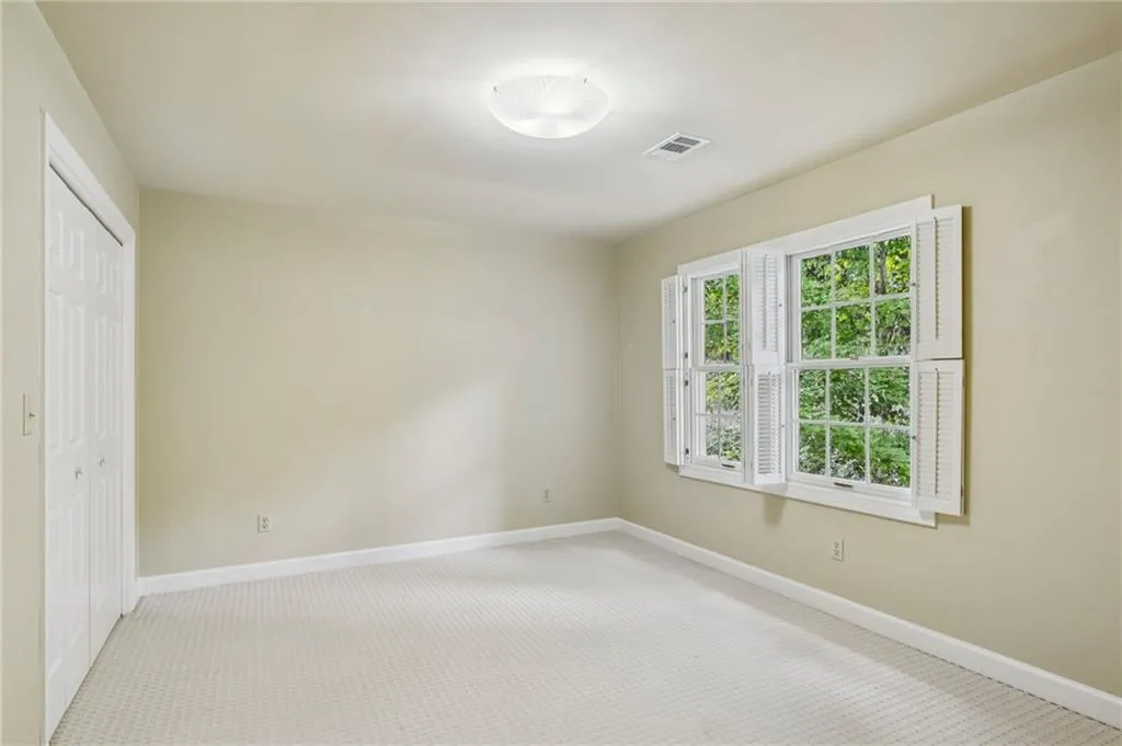 52 Ivy Chase Ne, Atlanta, Georgia 30342, 4 Bedrooms Bedrooms, ,2 BathroomsBathrooms,Residential,For Sale,52 Ivy Chase Ne,7636845