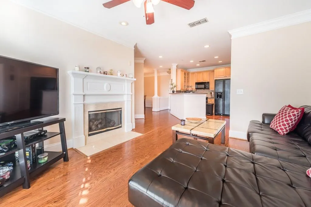 4100 Paces Walk Se Unit 2210, Atlanta, Georgia 30339, 2 Bedrooms Bedrooms, ,2 BathroomsBathrooms,Residential,Sold,4100 Paces Walk Se Unit 2210,5805582