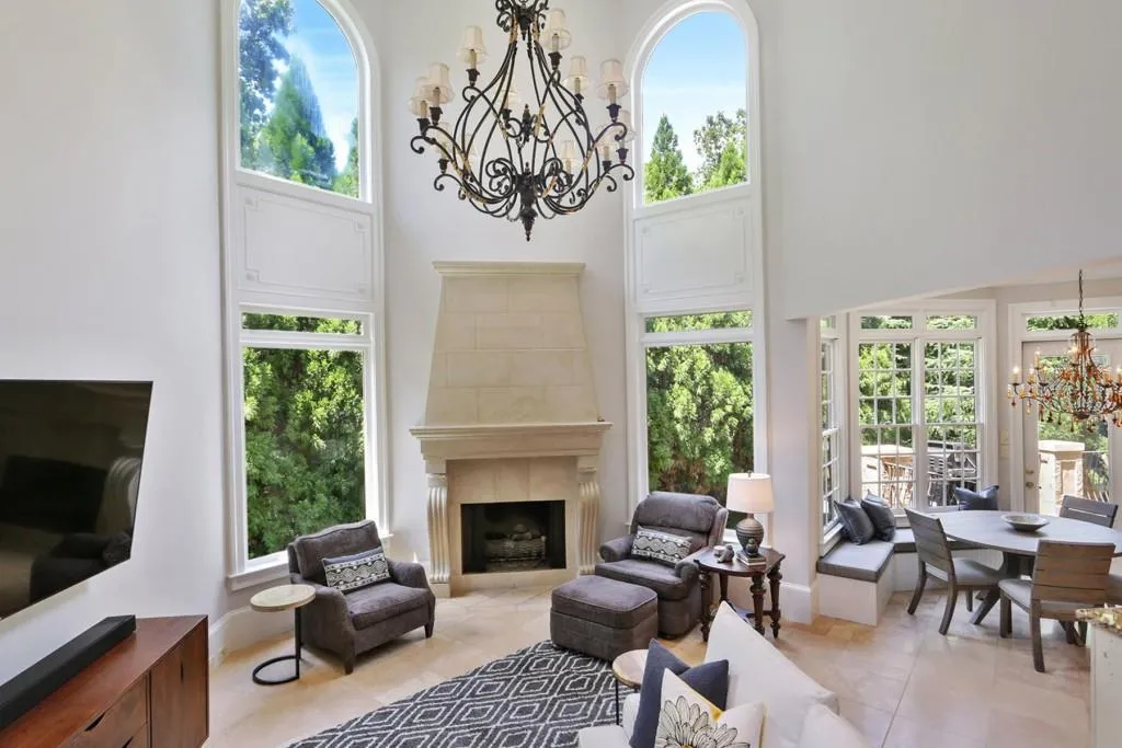 5450 Claire Rose Lane, Atlanta, Georgia 30327, 6 Bedrooms Bedrooms, ,5 BathroomsBathrooms,Residential,Sold,5450 Claire Rose Lane,6607326