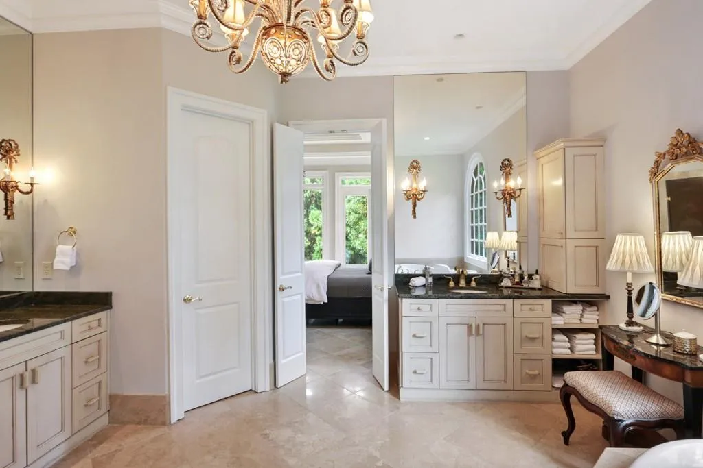 5450 Claire Rose Lane, Atlanta, Georgia 30327, 6 Bedrooms Bedrooms, ,5 BathroomsBathrooms,Residential,Sold,5450 Claire Rose Lane,6607326