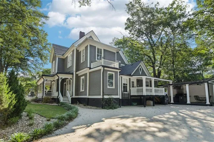 207 E Hightower Trail E, Social Circle, Georgia 30025