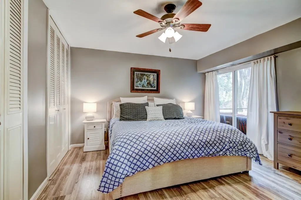 5400 Roswell Road Unit M9, Sandy Springs, Georgia 30342, 2 Bedrooms Bedrooms, ,2 BathroomsBathrooms,Residential,Sold,5400 Roswell Road Unit M9,5991017