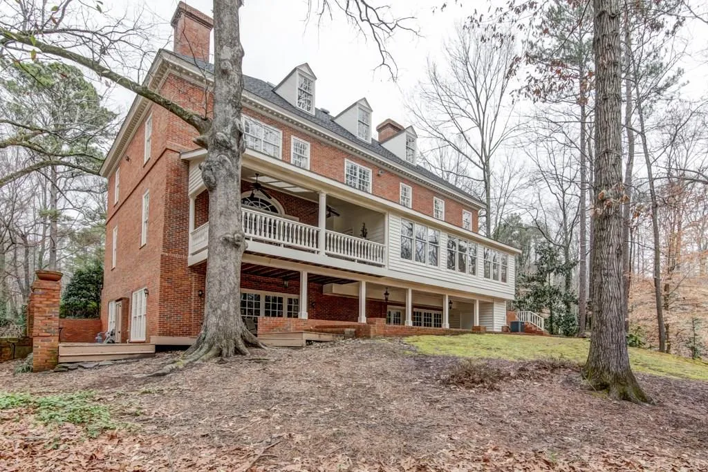 1270 Heards Ferry Road, Atlanta, Georgia 30328, 6 Bedrooms Bedrooms, ,5 BathroomsBathrooms,Residential,Sold,1270 Heards Ferry Road,6912770