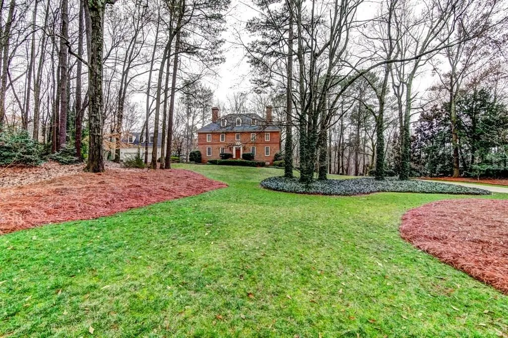 1270 Heards Ferry Road, Atlanta, Georgia 30328, 6 Bedrooms Bedrooms, ,5 BathroomsBathrooms,Residential,Sold,1270 Heards Ferry Road,6912770