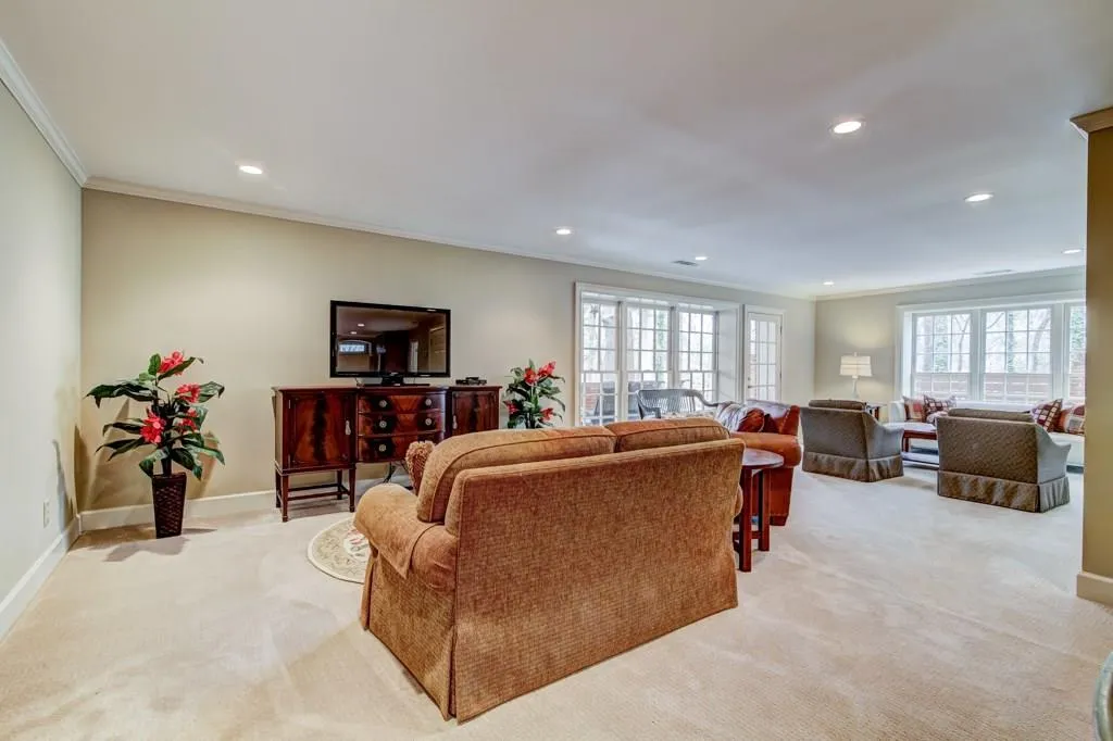 1270 Heards Ferry Road, Atlanta, Georgia 30328, 6 Bedrooms Bedrooms, ,5 BathroomsBathrooms,Residential,Sold,1270 Heards Ferry Road,6912770