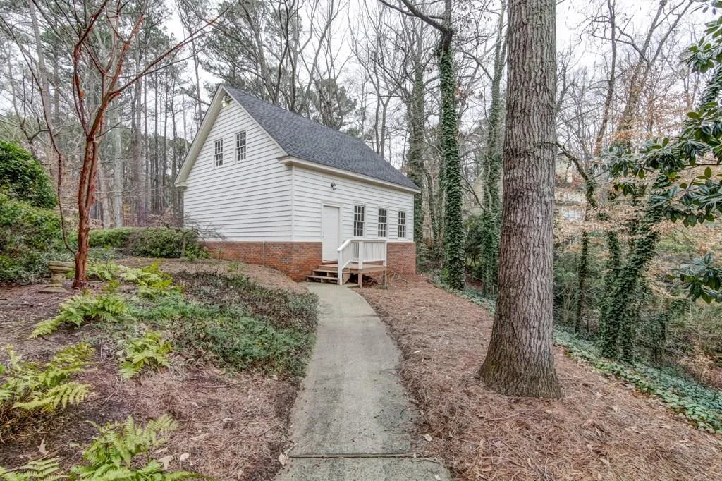 1270 Heards Ferry Road, Atlanta, Georgia 30328, 6 Bedrooms Bedrooms, ,5 BathroomsBathrooms,Residential,Sold,1270 Heards Ferry Road,6912770