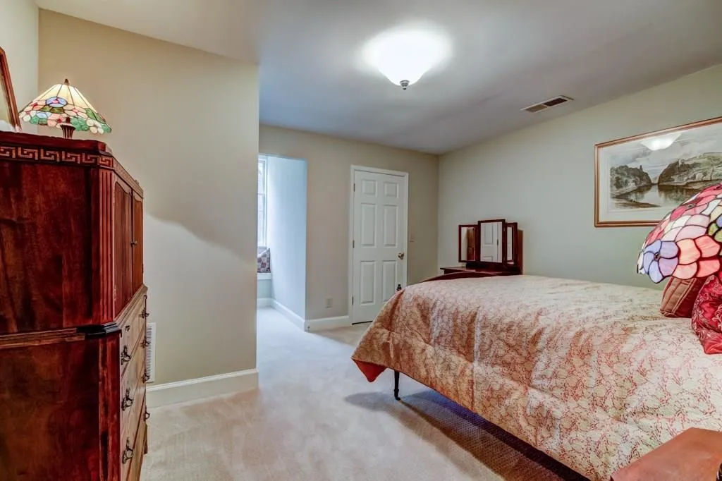 1270 Heards Ferry Road, Atlanta, Georgia 30328, 6 Bedrooms Bedrooms, ,5 BathroomsBathrooms,Residential,Sold,1270 Heards Ferry Road,6912770