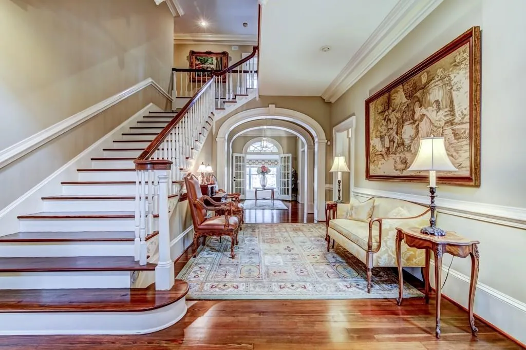 1270 Heards Ferry Road, Atlanta, Georgia 30328, 6 Bedrooms Bedrooms, ,5 BathroomsBathrooms,Residential,Sold,1270 Heards Ferry Road,6912770