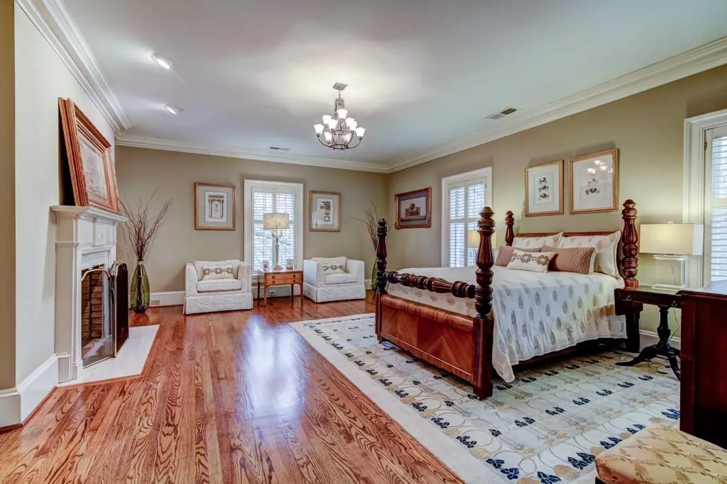 1270 Heards Ferry Road, Atlanta, Georgia 30328, 6 Bedrooms Bedrooms, ,5 BathroomsBathrooms,Residential,Sold,1270 Heards Ferry Road,6912770