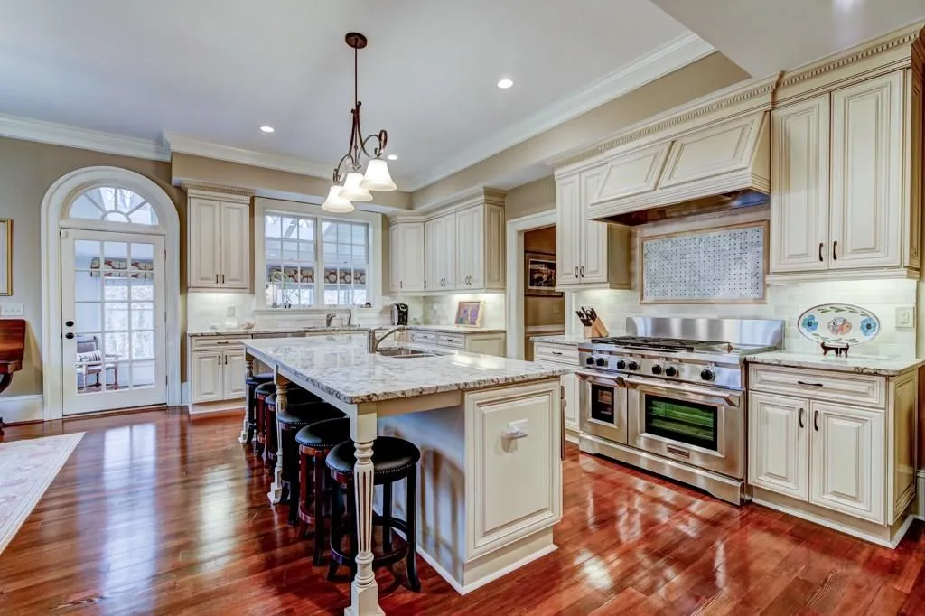 1270 Heards Ferry Road, Atlanta, Georgia 30328, 6 Bedrooms Bedrooms, ,5 BathroomsBathrooms,Residential,Sold,1270 Heards Ferry Road,6912770