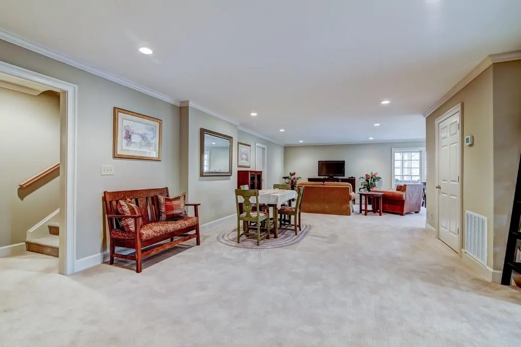 1270 Heards Ferry Road, Atlanta, Georgia 30328, 6 Bedrooms Bedrooms, ,5 BathroomsBathrooms,Residential,Sold,1270 Heards Ferry Road,6912770