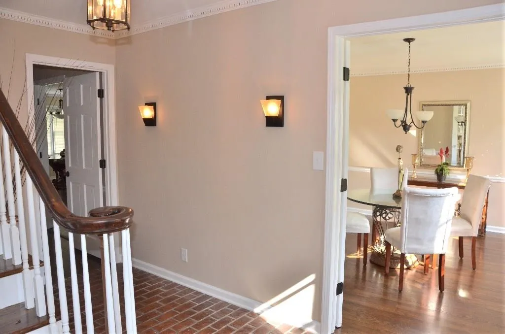 7525 Spalding Lane, Sandy Springs, Georgia 30350, 4 Bedrooms Bedrooms, ,4 BathroomsBathrooms,Residential,Sold,7525 Spalding Lane,5563840