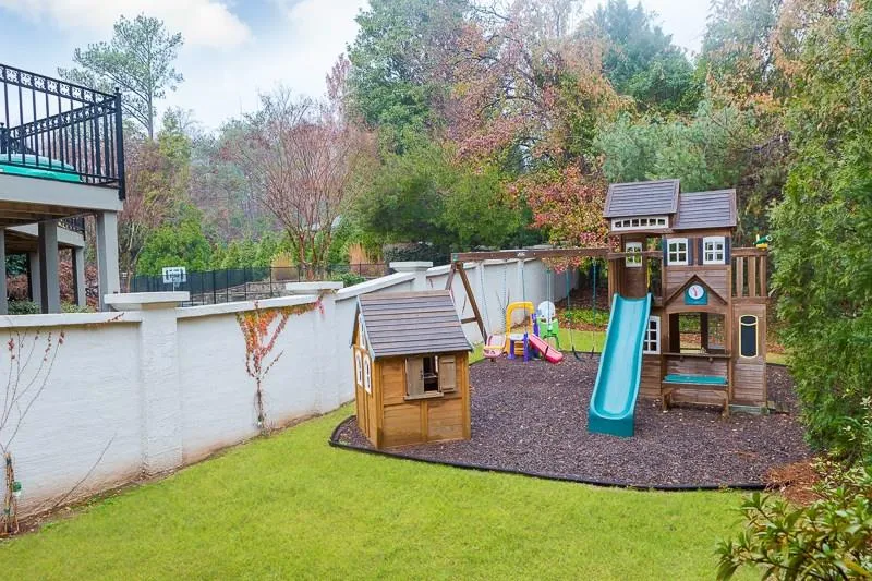 5615 Cross Gate Drive, Atlanta, Georgia 30327, 5 Bedrooms Bedrooms, ,5 BathroomsBathrooms,Residential,Sold,5615 Cross Gate Drive,5782267