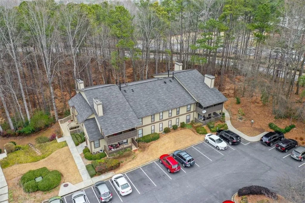 208 Woodcliff Drive, Sandy Springs, Georgia 30350, 2 Bedrooms Bedrooms, ,2 BathroomsBathrooms,Residential,Sold,208 Woodcliff Drive,6838912