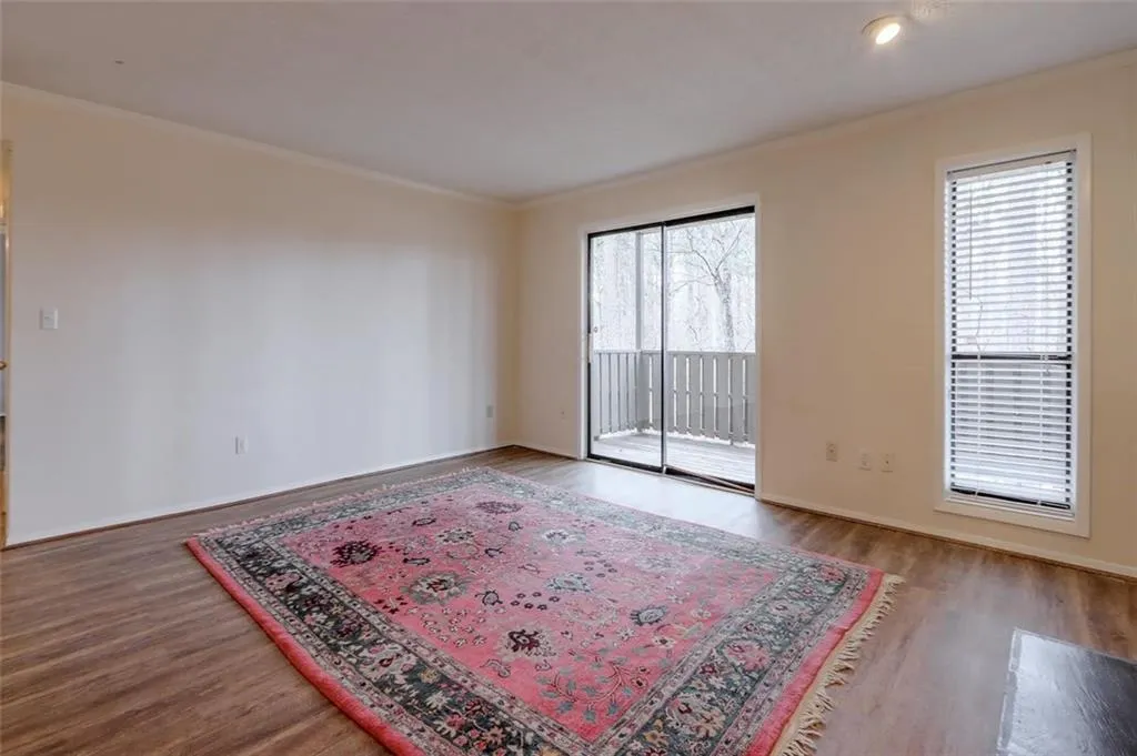 208 Woodcliff Drive, Sandy Springs, Georgia 30350, 2 Bedrooms Bedrooms, ,2 BathroomsBathrooms,Residential,Sold,208 Woodcliff Drive,6838912