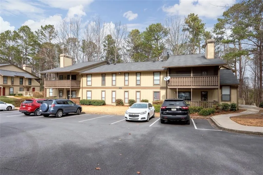 208 Woodcliff Drive, Sandy Springs, Georgia 30350, 2 Bedrooms Bedrooms, ,2 BathroomsBathrooms,Residential,Sold,208 Woodcliff Drive,6838912