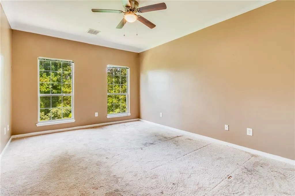 5641 Roswell Road Unit 212, Sandy Springs, Georgia 30342, 1 Bedroom Bedrooms, ,1 BathroomBathrooms,Residential,Sold,5641 Roswell Road Unit 212,6926825