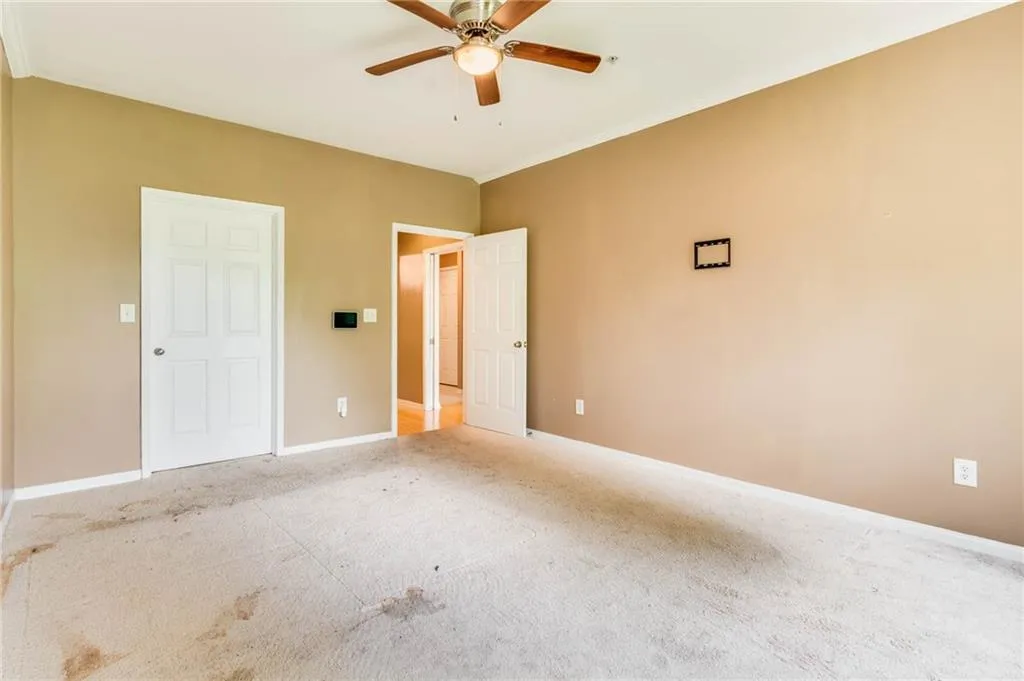 5641 Roswell Road Unit 212, Sandy Springs, Georgia 30342, 1 Bedroom Bedrooms, ,1 BathroomBathrooms,Residential,Sold,5641 Roswell Road Unit 212,6926825