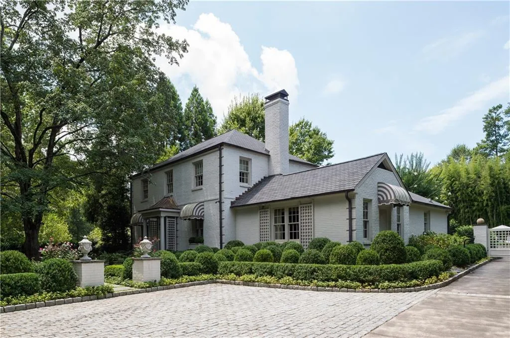2660 Howell Mill Road Nw, Atlanta, Georgia 30327, 4 Bedrooms Bedrooms, ,3 BathroomsBathrooms,Residential,Sold,2660 Howell Mill Road Nw,6007658