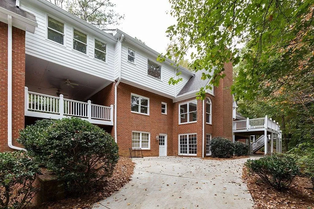 400 Waterpine Court, Atlanta, Georgia 30350, 9 Bedrooms Bedrooms, ,7 BathroomsBathrooms,Residential,Sold,400 Waterpine Court,6095958