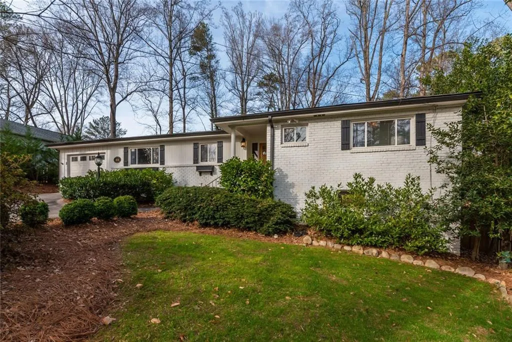 454 Carolwood Lane, Atlanta, Georgia 30342, 4 Bedrooms Bedrooms, ,3 BathroomsBathrooms,Residential,Sold,454 Carolwood Lane,6665883