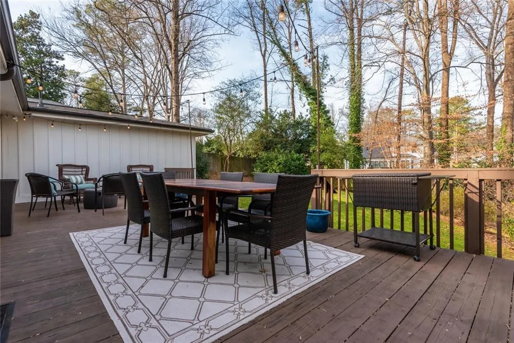 454 Carolwood Lane, Atlanta, Georgia 30342, 4 Bedrooms Bedrooms, ,3 BathroomsBathrooms,Residential,Sold,454 Carolwood Lane,6665883