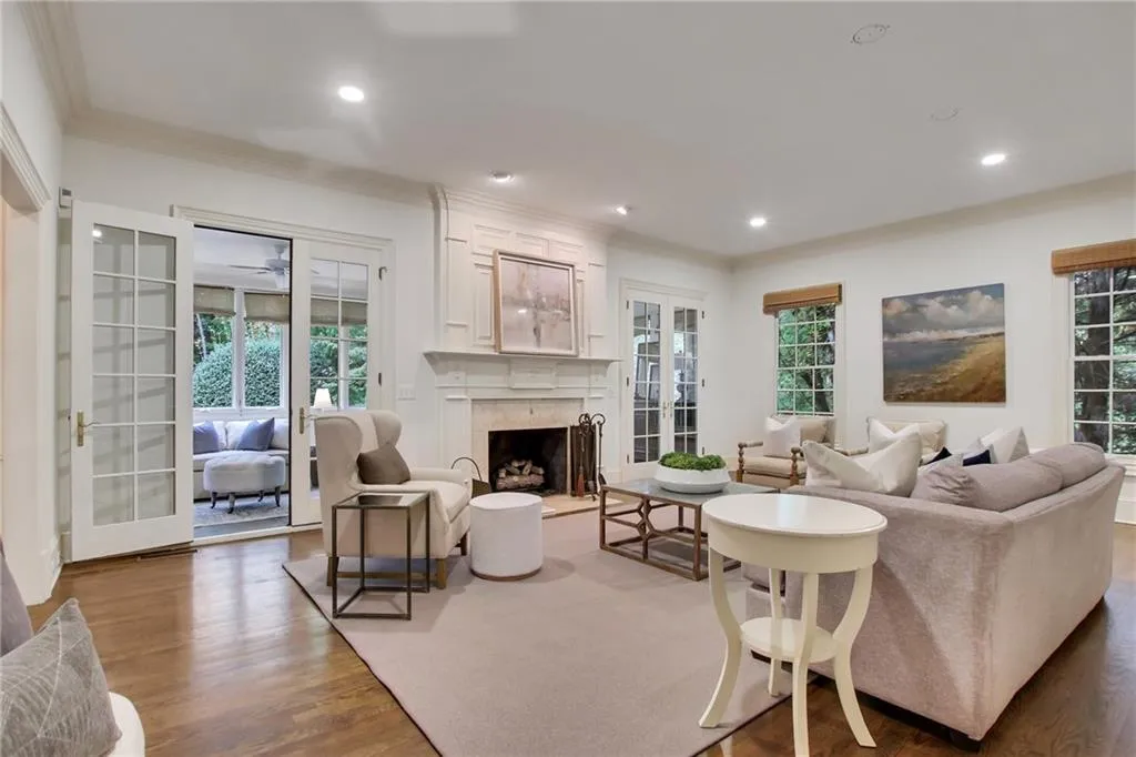 12 Old Paces Place Nw, Atlanta, Georgia 30327, 5 Bedrooms Bedrooms, ,5 BathroomsBathrooms,Residential,Sold,12 Old Paces Place Nw,7681310