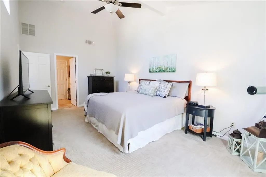 6124 Barfield Road, Sandy Springs, Georgia 30328, 4 Bedrooms Bedrooms, ,3 BathroomsBathrooms,Residential,Sold,6124 Barfield Road,6833894