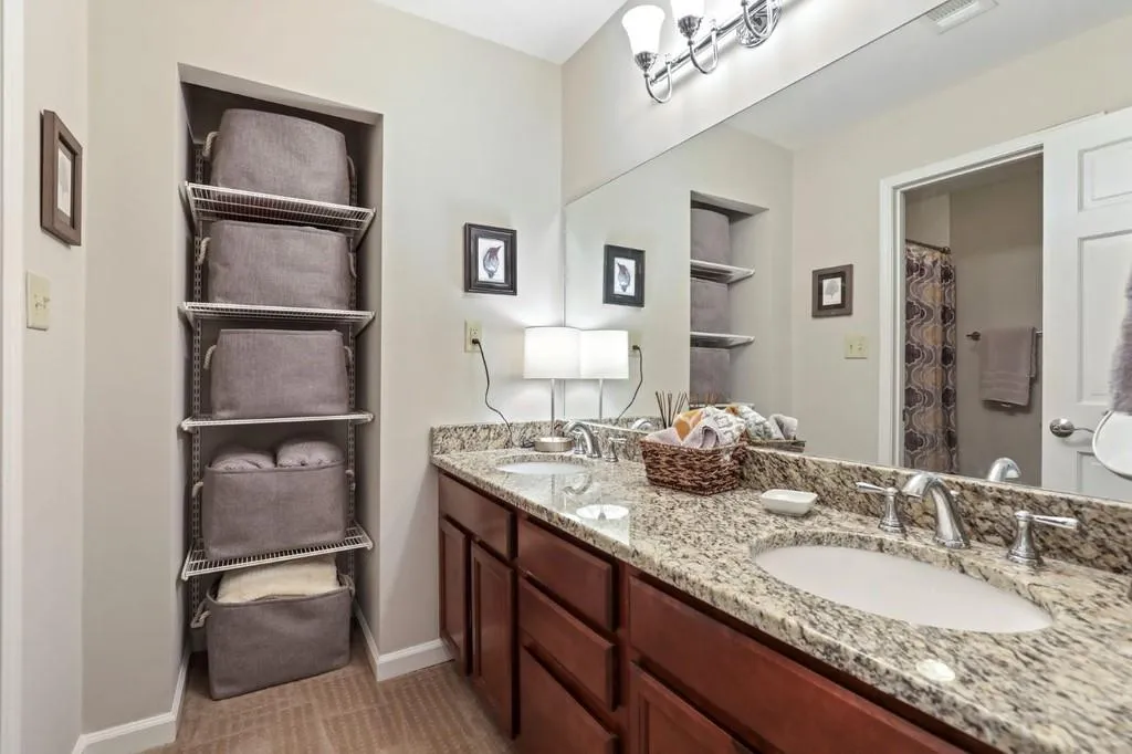 6124 Barfield Road, Sandy Springs, Georgia 30328, 4 Bedrooms Bedrooms, ,3 BathroomsBathrooms,Residential,Sold,6124 Barfield Road,6833894