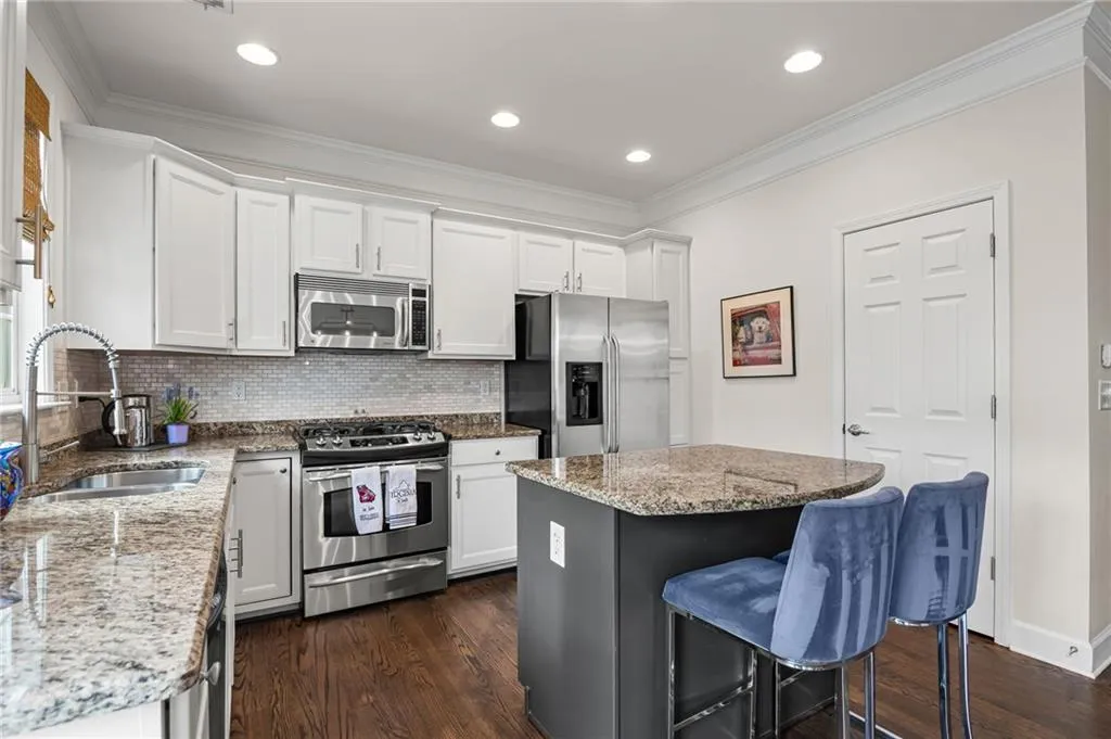 2312 Limehurst Drive Ne, Atlanta, Georgia 30319, 3 Bedrooms Bedrooms, 0 ,3 BathroomsBathrooms,Residential,For Sale,2312 Limehurst Drive Ne,7727340