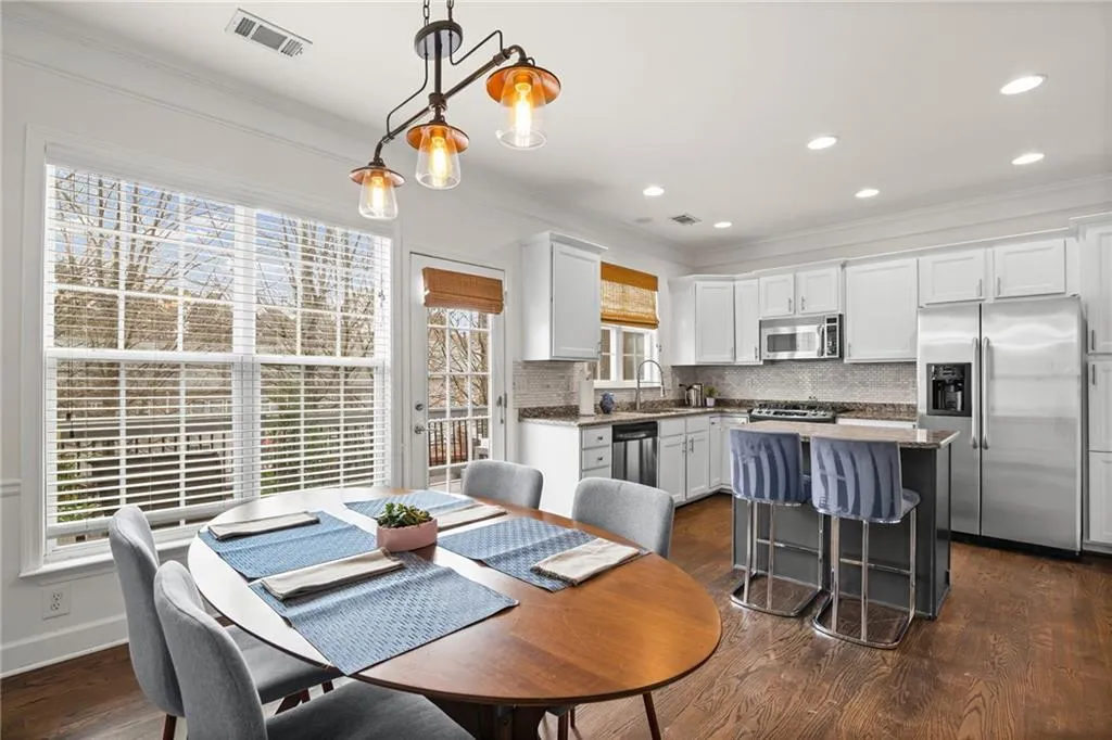 2312 Limehurst Drive Ne, Atlanta, Georgia 30319, 3 Bedrooms Bedrooms, 0 ,3 BathroomsBathrooms,Residential,For Sale,2312 Limehurst Drive Ne,7727340
