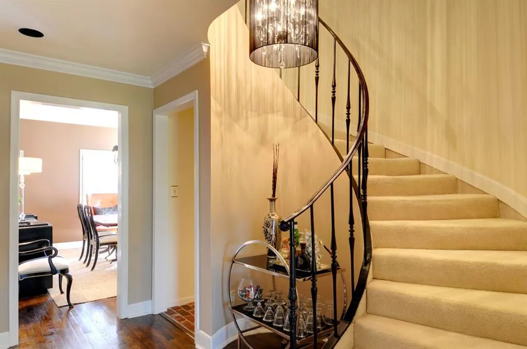 423 Ne Jefferson Circle Unit 423, Atlanta, Georgia 30328, 3 Bedrooms Bedrooms, ,2 BathroomsBathrooms,Residential,Sold,423 Ne Jefferson Circle Unit 423,5639553