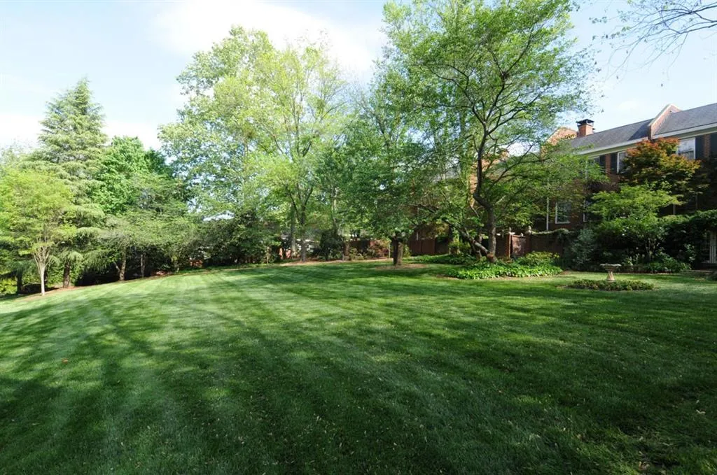 423 Ne Jefferson Circle Unit 423, Atlanta, Georgia 30328, 3 Bedrooms Bedrooms, ,2 BathroomsBathrooms,Residential,Sold,423 Ne Jefferson Circle Unit 423,5639553
