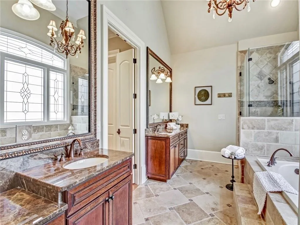 585 Franklin Road, Sandy Springs, Georgia 30342, 4 Bedrooms Bedrooms, ,3 BathroomsBathrooms,Residential,Sold,585 Franklin Road,6528147