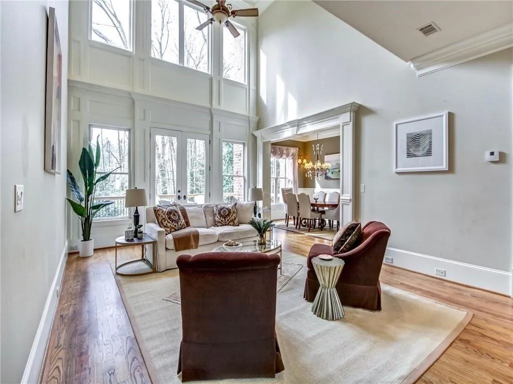 585 Franklin Road, Sandy Springs, Georgia 30342, 4 Bedrooms Bedrooms, ,3 BathroomsBathrooms,Residential,Sold,585 Franklin Road,6528147
