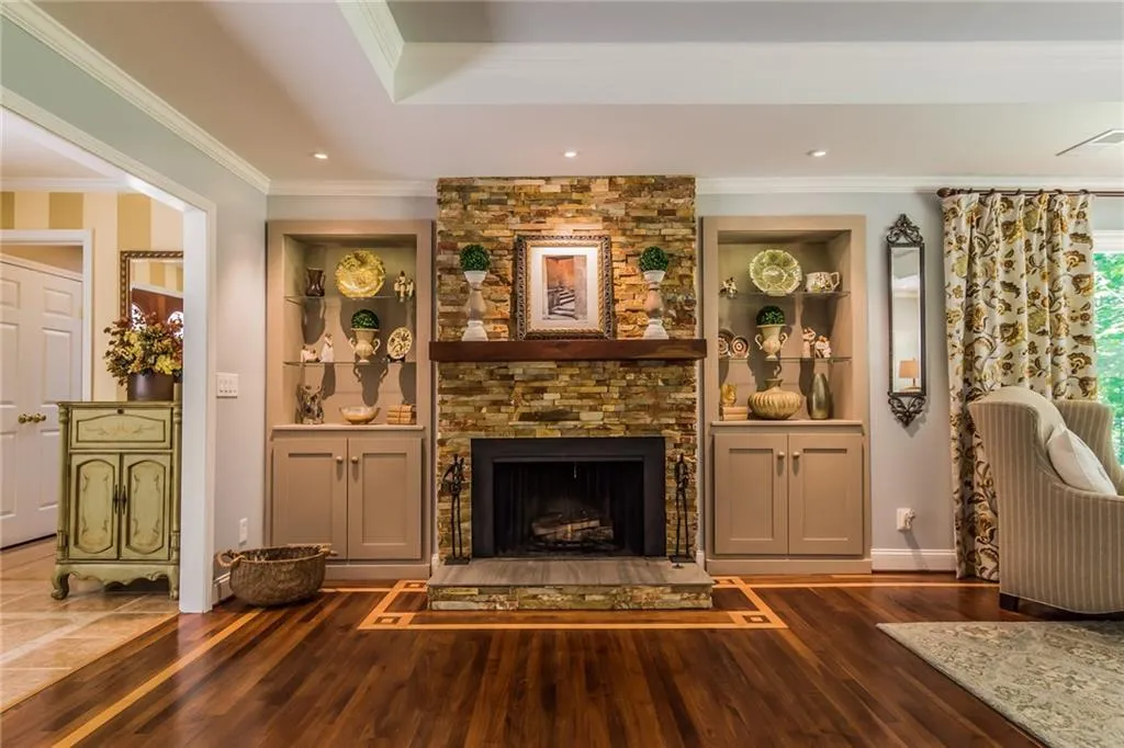 7583 Spalding Lane, Sandy Springs, Georgia 30350, 4 Bedrooms Bedrooms, ,3 BathroomsBathrooms,Residential,Sold,7583 Spalding Lane,5847987