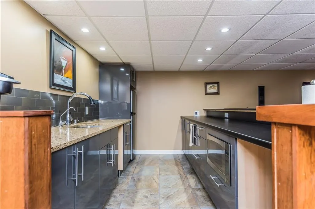 7583 Spalding Lane, Sandy Springs, Georgia 30350, 4 Bedrooms Bedrooms, ,3 BathroomsBathrooms,Residential,Sold,7583 Spalding Lane,5847987