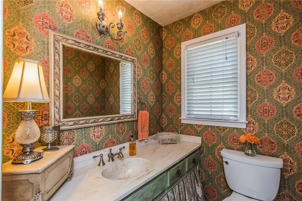 7583 Spalding Lane, Sandy Springs, Georgia 30350, 4 Bedrooms Bedrooms, ,3 BathroomsBathrooms,Residential,Sold,7583 Spalding Lane,5847987