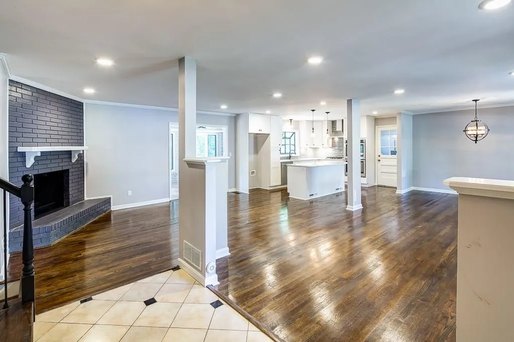 525 Gerry Lane, Sandy Springs, Georgia 30328, 4 Bedrooms Bedrooms, ,3 BathroomsBathrooms,Residential,Sold,525 Gerry Lane,5710708