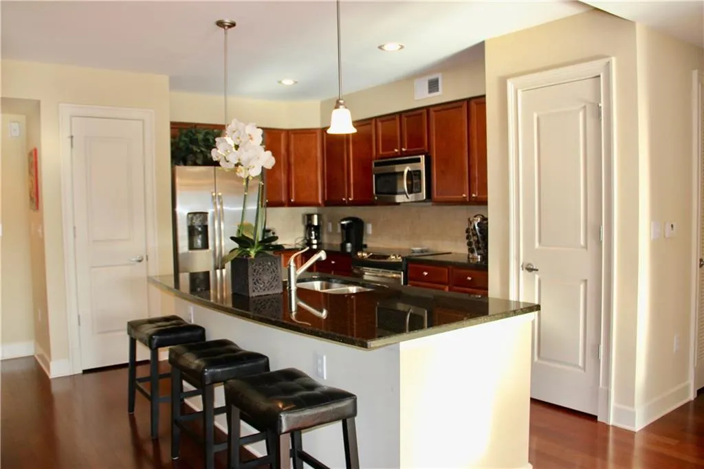 200 River Vista Drive Unit 435, Atlanta, Georgia 30339, 2 Bedrooms Bedrooms, ,2 BathroomsBathrooms,Residential,Sold,200 River Vista Drive Unit 435,5793700
