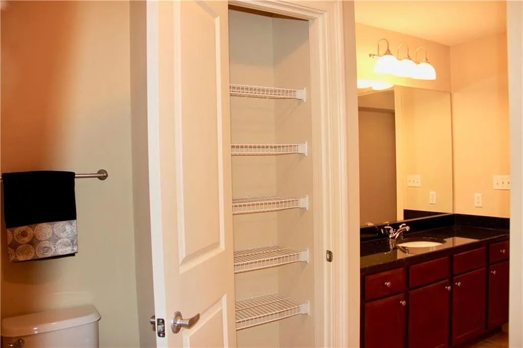 200 River Vista Drive Unit 435, Atlanta, Georgia 30339, 2 Bedrooms Bedrooms, ,2 BathroomsBathrooms,Residential,Sold,200 River Vista Drive Unit 435,5793700