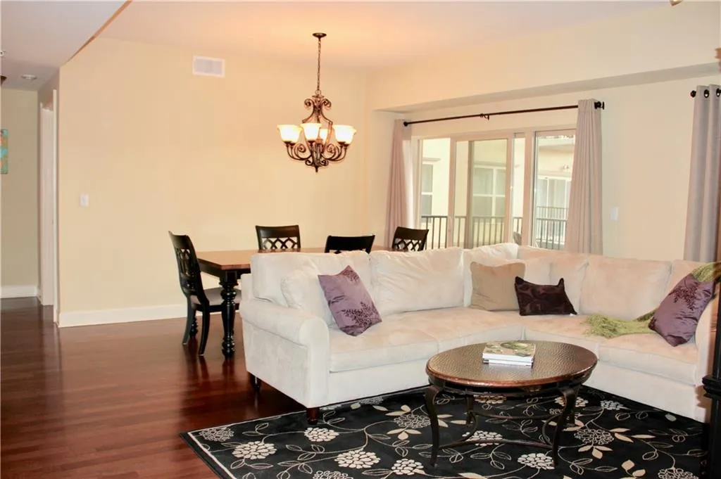 200 River Vista Drive Unit 435, Atlanta, Georgia 30339, 2 Bedrooms Bedrooms, ,2 BathroomsBathrooms,Residential,Sold,200 River Vista Drive Unit 435,5793700