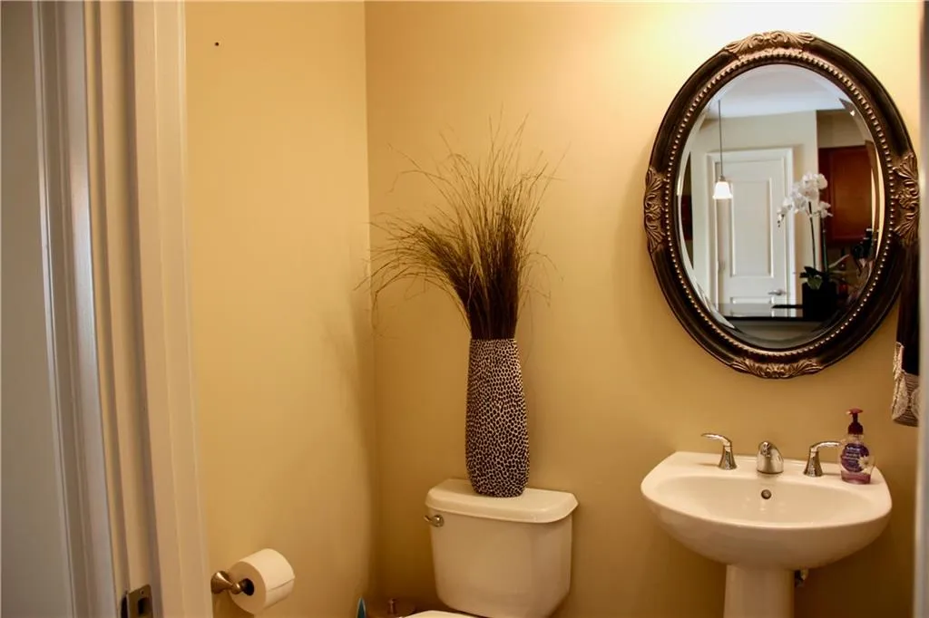 200 River Vista Drive Unit 435, Atlanta, Georgia 30339, 2 Bedrooms Bedrooms, ,2 BathroomsBathrooms,Residential,Sold,200 River Vista Drive Unit 435,5793700